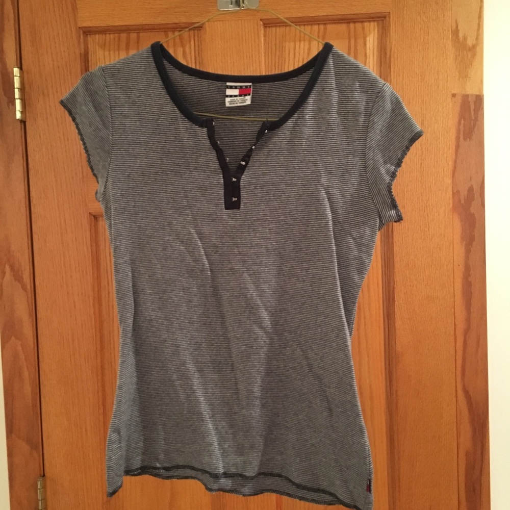 Short-sleeved T-shirt